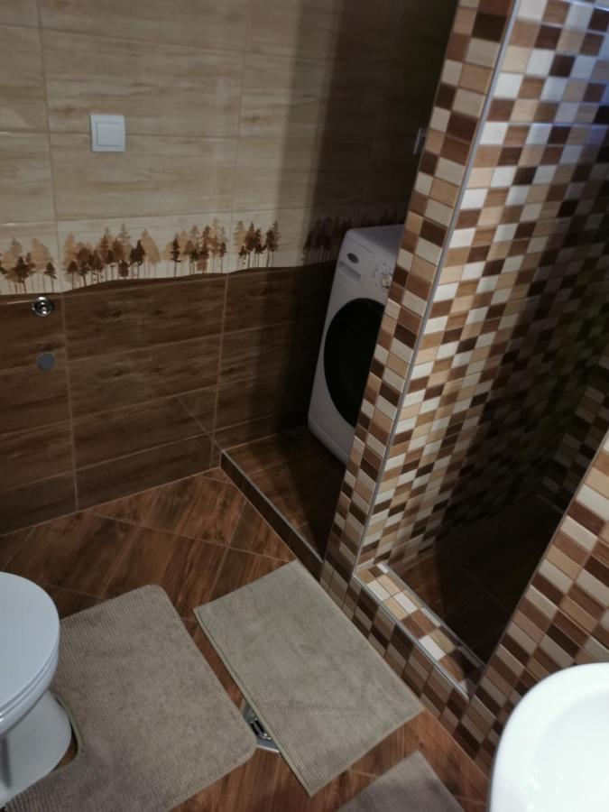 Zso-Ze Apartman Tiszafured Luaran gambar